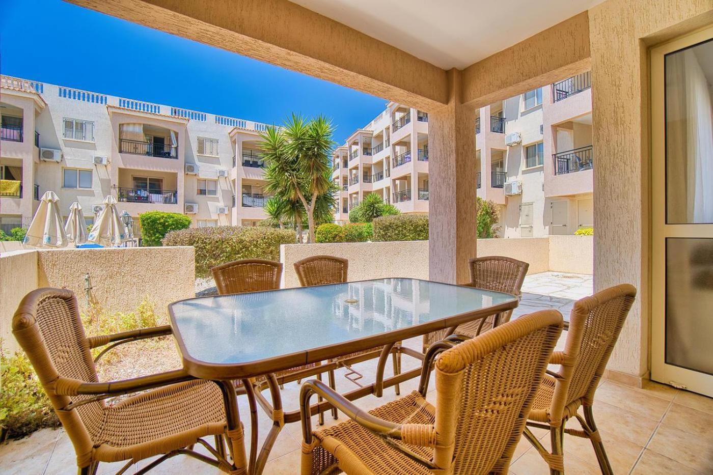 Ferienwohnung Royal Seacrest F G6 Paphos Exterior foto