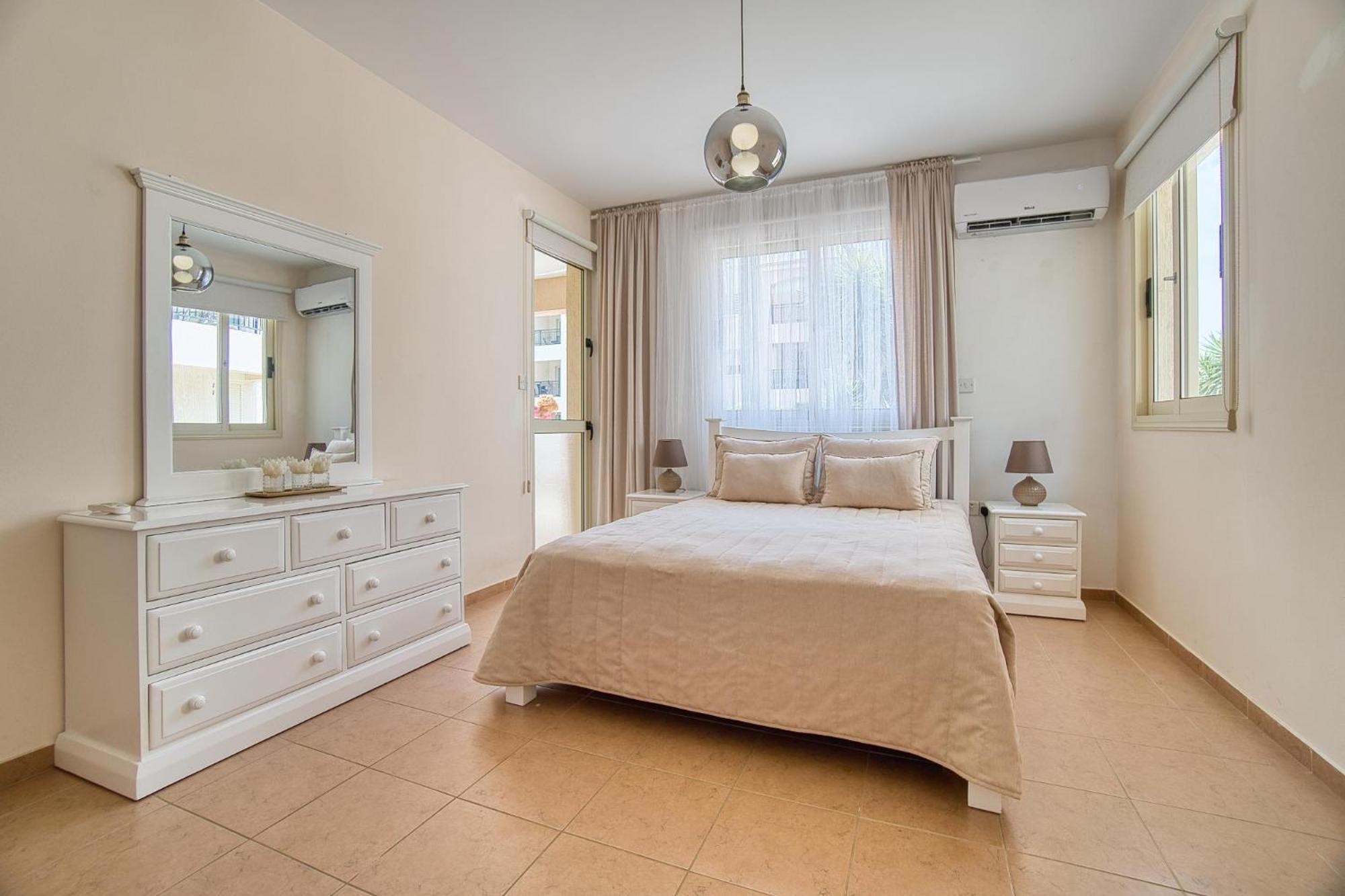 Ferienwohnung Royal Seacrest F G6 Paphos Exterior foto